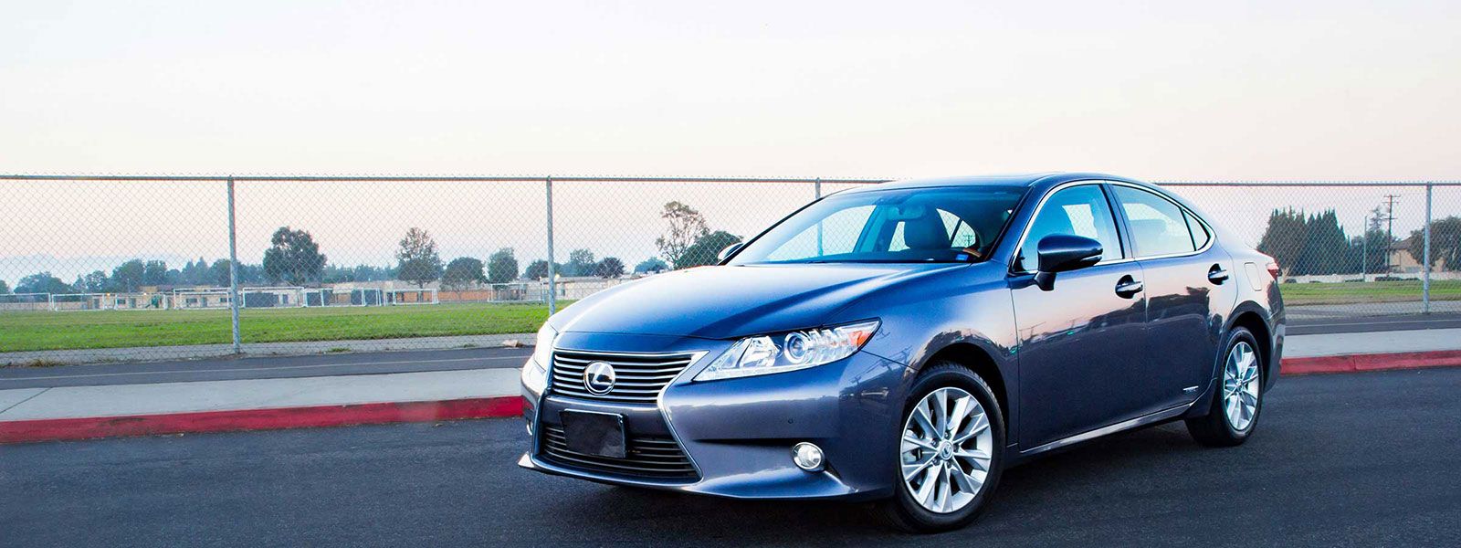 Slider image of Lexus car